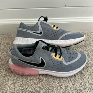 Nike Joyride - Kids 6.5